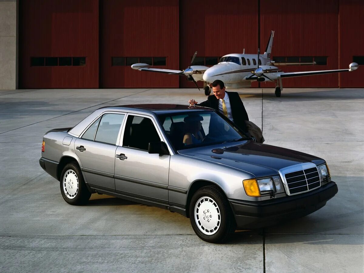Мерс w. Mercedes-benz w124. мерседес бенц w124. мерседес w124 e300. mercedes-benz w124 1986.