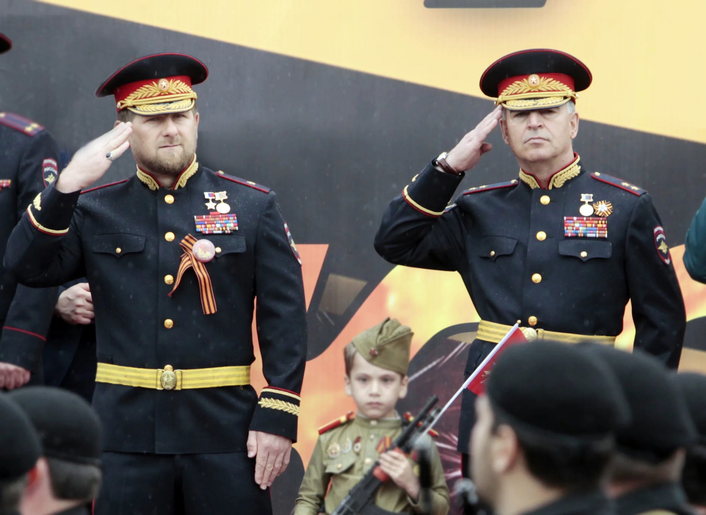 Министр внутренних дел Чеченской Республики Алханов.