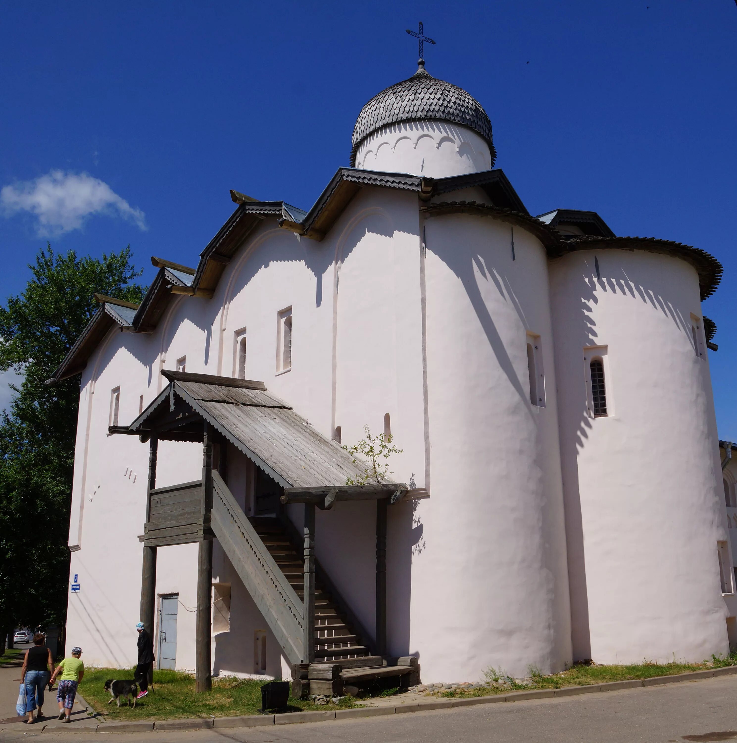 Церкви Великого Новгорода. Церковь жен мироносиц 1510. Новгородские храмы Великого Новгорода. Храм жен мироносиц Великий Новгород архитектура. Сайт церквей новгорода