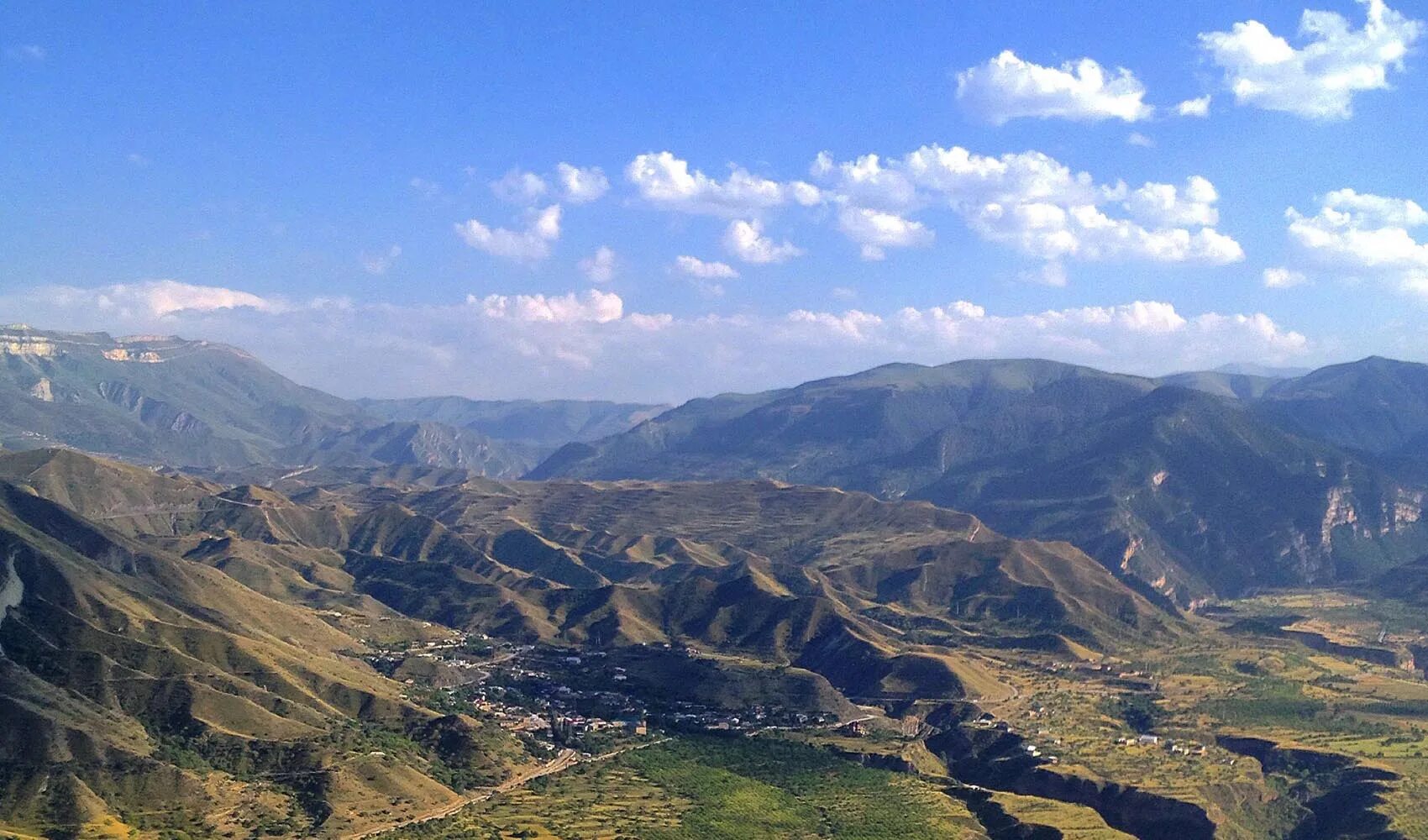 снежные горы дагестана. горная местность. горы дагестана панорама. красивые горы дагестана. лаза кусары шахдаг.