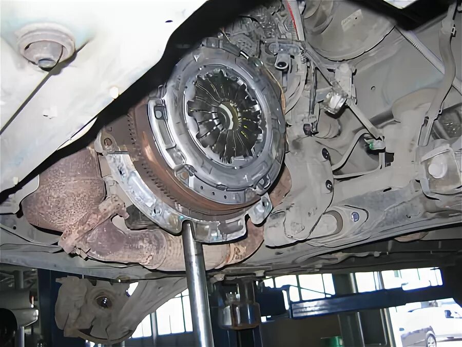 Шеви замена сцепления. Выжимной подшипник нива 21213. вилка сцепления нива шевроле. сцепление нива шевроле акпп. установка диска сцепления нива шевроле.