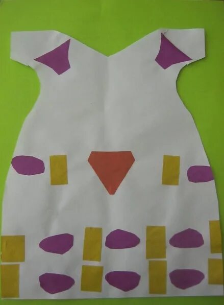 Аппликации на одежду. Аппликация платье для мамы в старшей группе. Платье для мамы средняя группа. Аппликация платье старшая группа. Аппликация платье старшая группа.