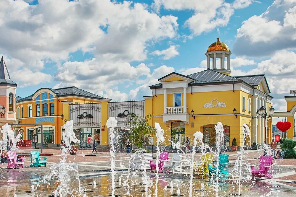 BELAYA DACHA OUTLET VILLAGE - MEGA-STROY