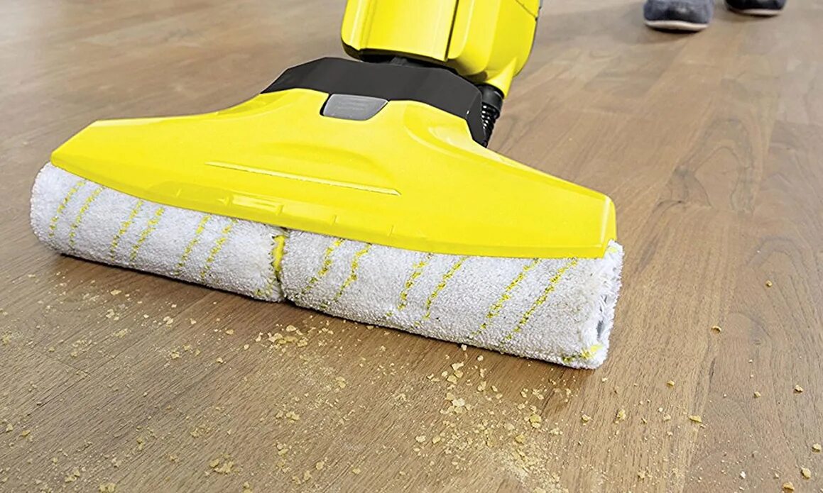 Швабра керхер моющая купить. Karcher FC 5. Моющая швабра Керхер. Моющаяся швабра Керхер. Приводной ремешок к моющей швабре Керхер fc5.