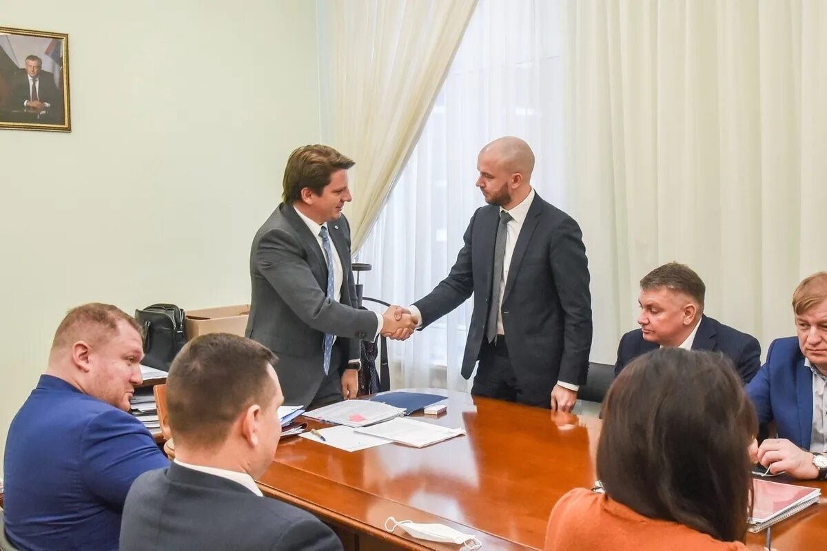 Руководитель дирекции. Дирекция крт ленинградской области. локоть денис игоревич. дирекция комплексного развития территорий. директор дирекции.