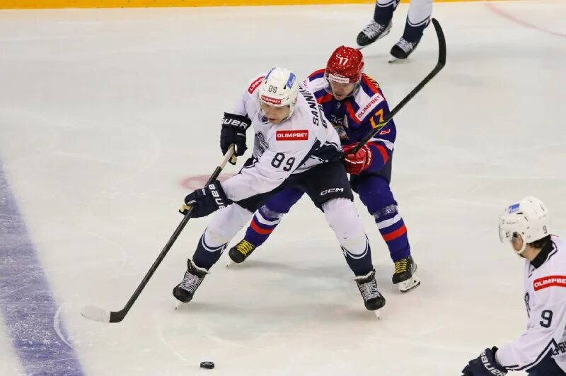 смагин химик воскресенск. иван барбашев сент луис 2022. марченко хоккеист коламбус. дюмин губернатор тульской области хоккей. металлург победа.