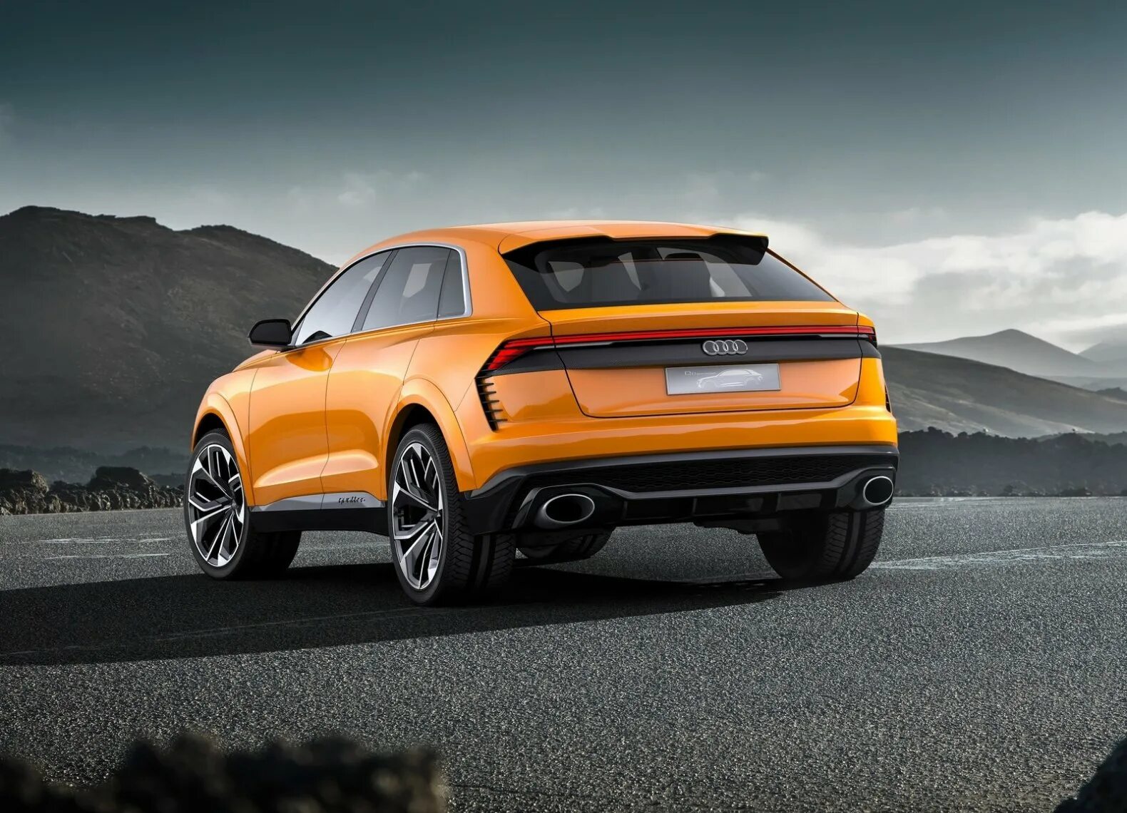 Q sport. Ауди джип q8. Audi RS q8. Ауди паркетник q8. Audi q8 Sportline.