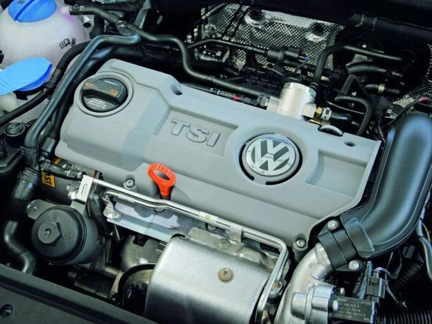 Volkswagen jetta какой двигатель. Volkswagen Golf 1.4 TSI двигатель. VW Jetta 6 1.4 TSI мотор. Volkswagen Jetta 1.4 мотор.