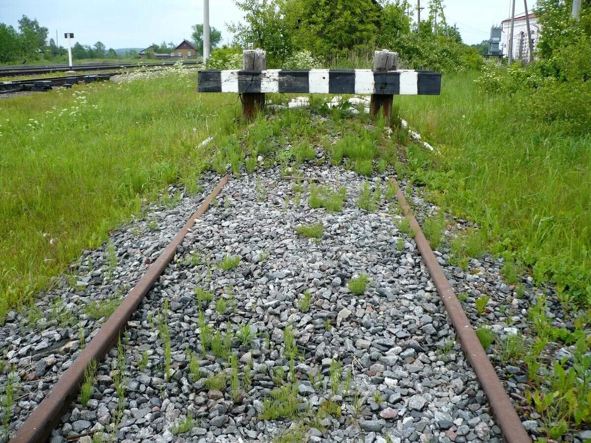 Конец. Сюжетная картина со звуком ж. Гайно-кайская железная дорога. Тупик для железной дороги. Сих про букву ж для детей.