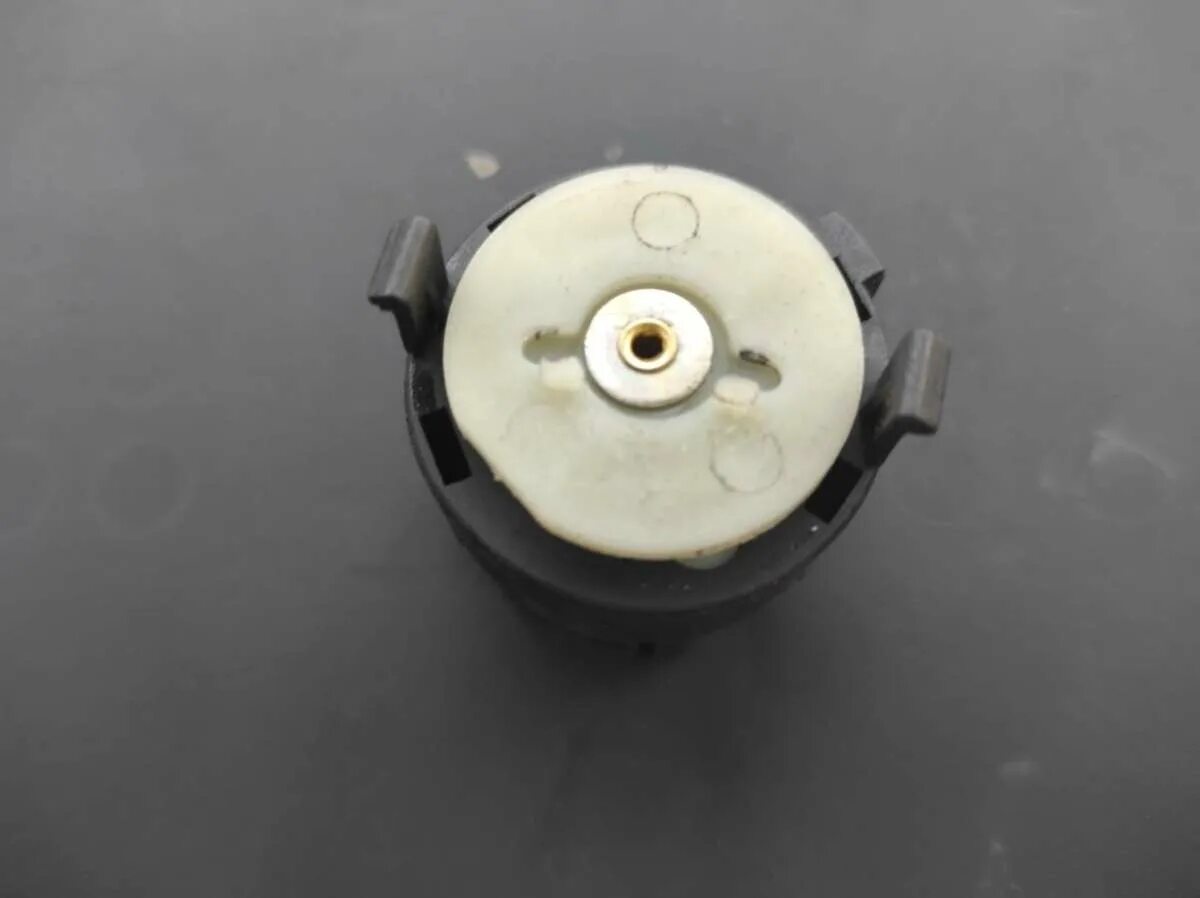 1389441080 контактная группа замка зажигания. Контактная группа пежо боксер. Фиат дукато 2009 контактная группа зажигания. 1389441080 контактная группа замка зажигания. Контактная группа пежо 308.