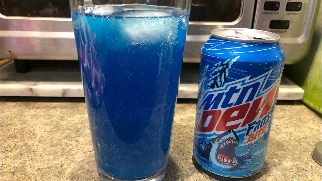 Фрост байт на русском. Mountain Dew Frost. Mountain Dew Frostbite. MTN Dew Frost bite. Mountain Dew синий.