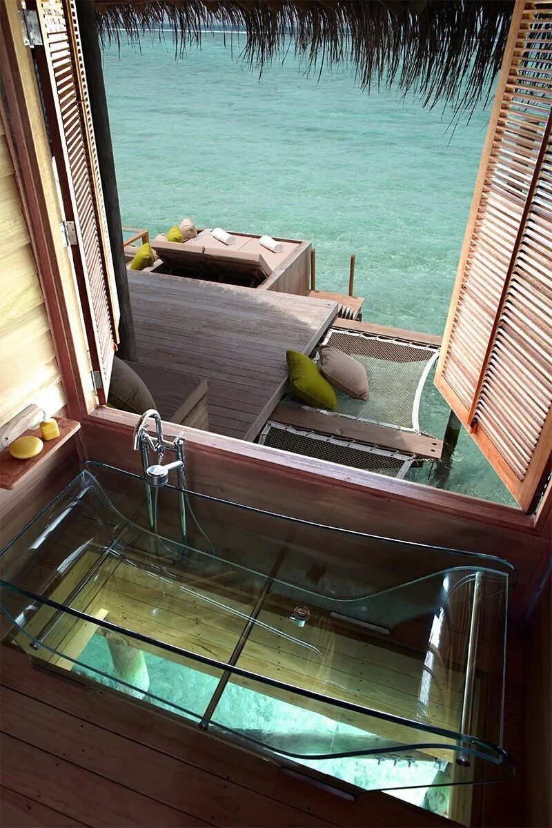 Jumeirah vittaveli мальдивы. Рестораны с красивым видом. Мальдивы four seasons. Отель с видом на воду. Ozen reserve bolifushi 5*luxe.