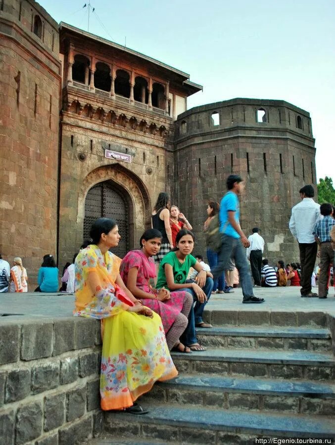 Дворец ага-хана. Пуна индия. Пуна, махараштра. Пуна город в индии достопримечательности. Город пуна.