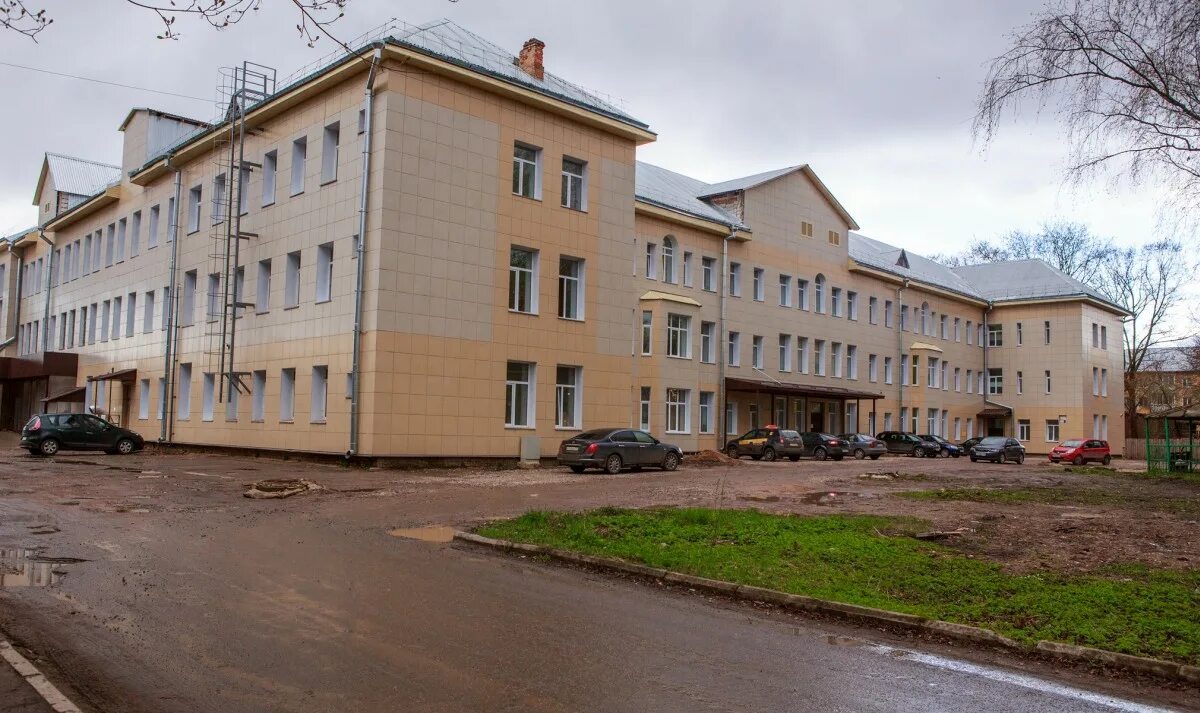 Пушкина 5 великие луки. Великие луки больница пушкинская палаты. Великолукская межрайонная больница. Пушкинская больница великие луки. Пушкинская больница великие луки.