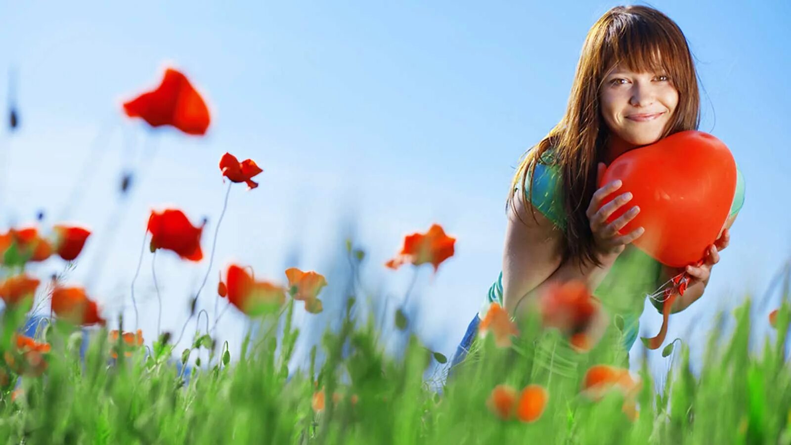родители и дети. счастливое детство. радость живопись. дружба семьями. здание человеческого счастья дружба возводит стены а любовь купол.