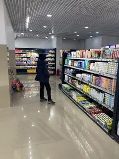 Магазин выпустил