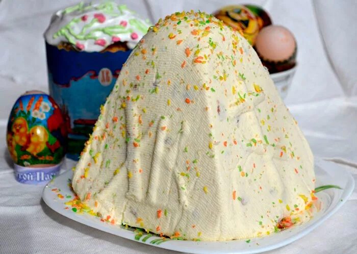 Чем отличается кулич от паски. Пасха творожная. творожный кулич. пасха и кулич разница. творожный кулич на пасху.