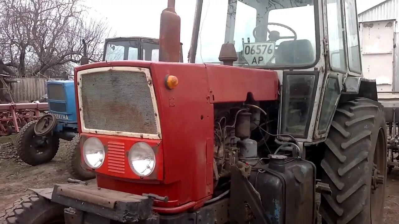 Капот юмз 6. Капот юмз 8285. покраска трактора юмз 6. боковина капота юмз 6.