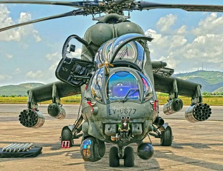 Ми-35мс. Ми-35м вертолёт. Ми-35 вертолет. Ми-35м вертолёт вертолёты России.