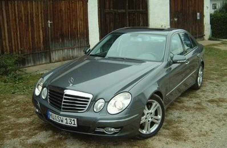Mercedes benz w211 2006. Мерседес w210 e280. Mercedes e 280. Mercedes e280 w211. Мерседес-бенц e280.