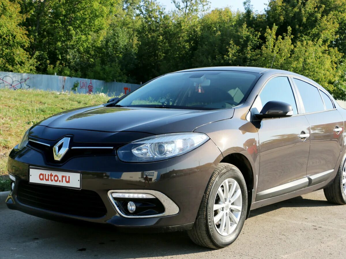 Renault fluence 1.6. Renault Fluence 2013. Рено Флюенс 1. Рено Флюенс 2014. Рено Флюенс 1.6.