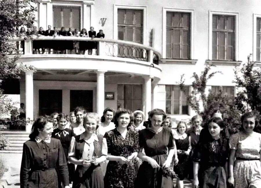67 школа нижний новгород старые фото Файл:Сормовская школа.jpg Википедия