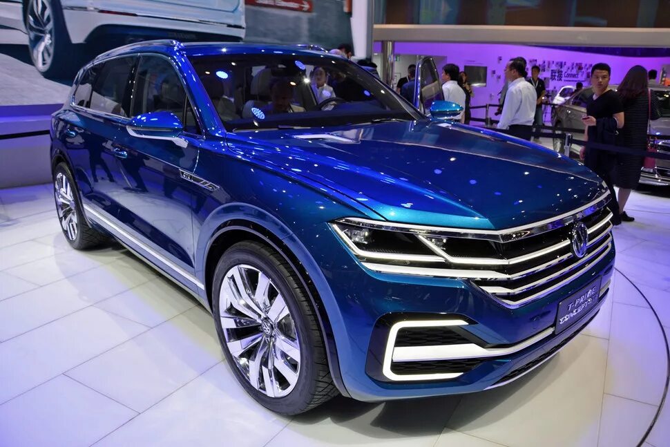 Volkswagen touareg 2018. Фольксваген Туарег 2018 года. Фольксваген Туарег новый. Новый Фольксваген Туарег 2018. Volkswagen Туарег 2018.