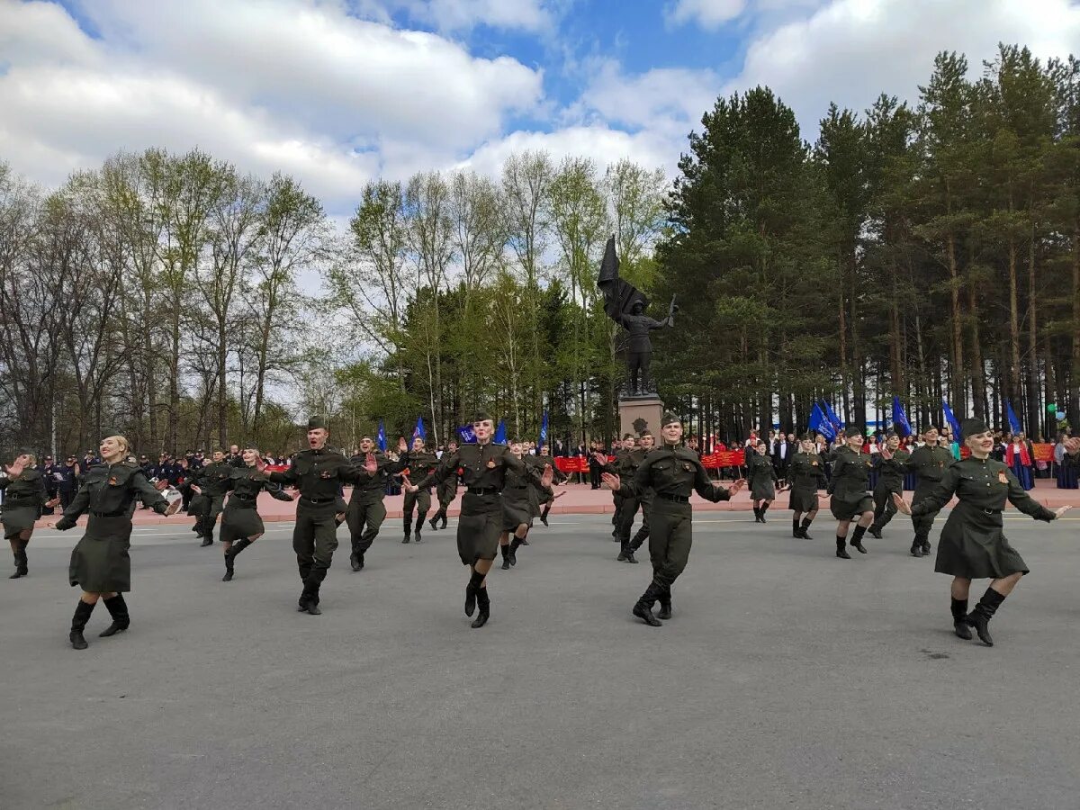 Парад 79. Парад Победы Прокопьевск. Парад Победы в Канске. Парад Победы Искитим. Парад Победы в городе Назарово.