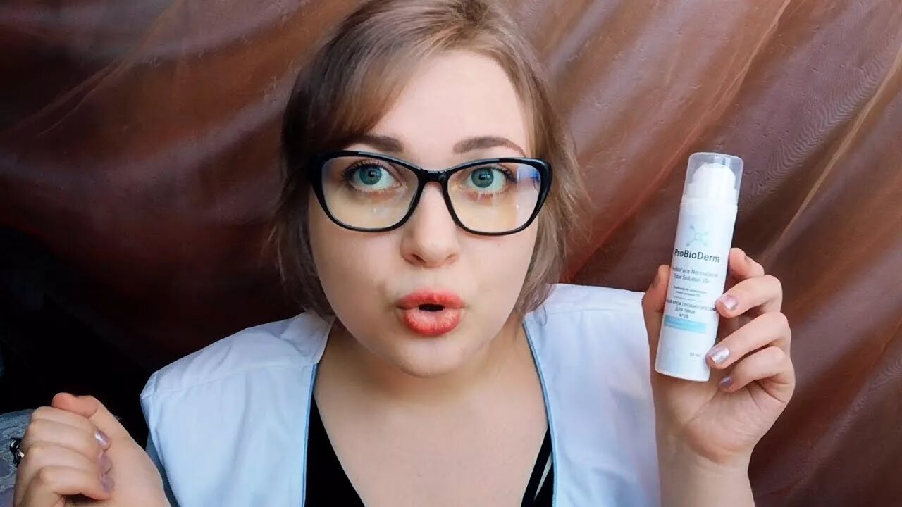 A m r игра. Asmr игра. асмр продавец. асмр для сна кейк блэк. асмр игрушки.