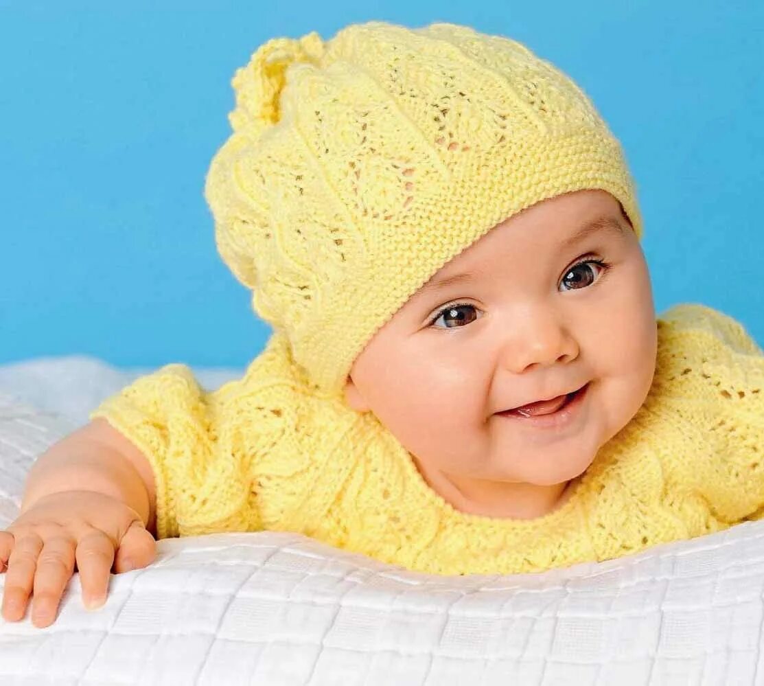 Вязаные детские вещи. Вязание детям от 0 1 года. Вязание детям от 0 1 года. Полукомбинезон спицами для малыша до года. Вязание для новорожденных спицами с описанием и схемами для девочек.