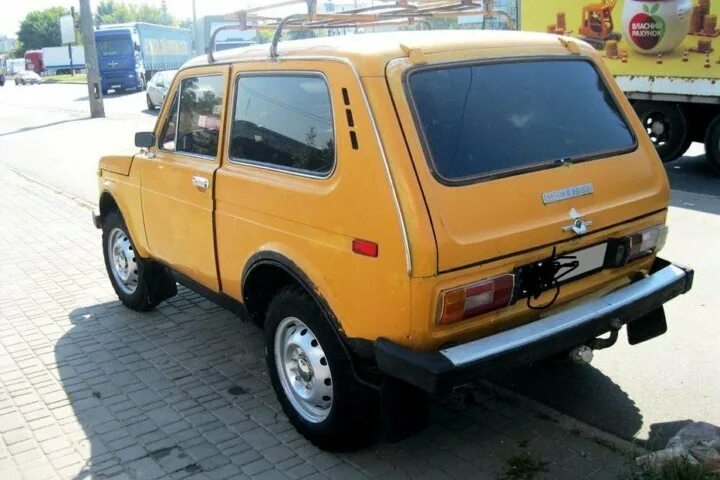 Купить б/у Lada (ВАЗ) 2121 (4x4) I 1.6 MT (75 л.с.) 4WD бензин механика в Москве