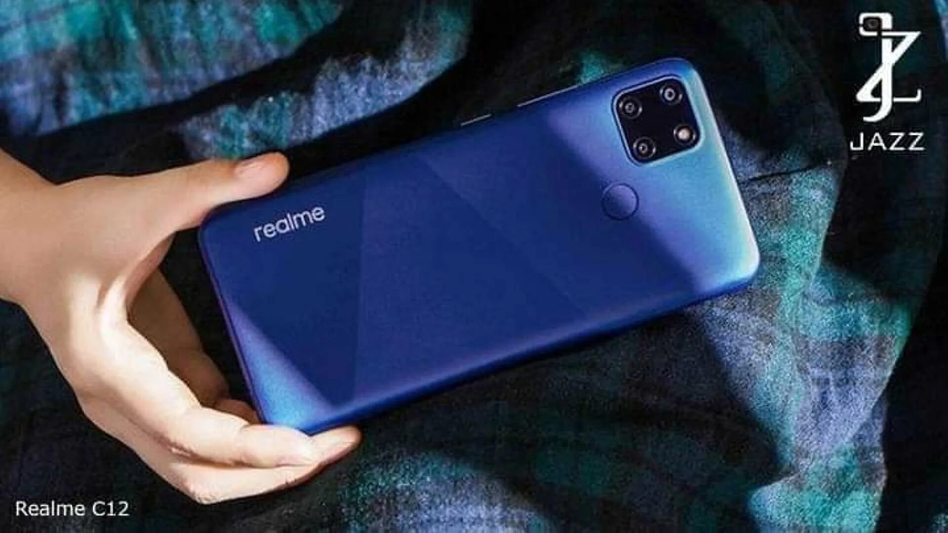 Realme 12. Realme v20 синий. Realme c12 фото.