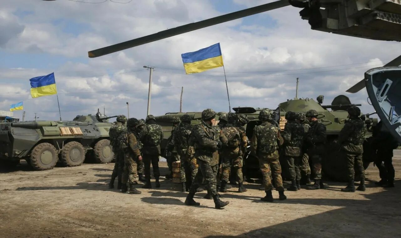 Войска Украины. Войска на границе с Молдавией. Российские военные на Украине. Украинская армия в Крыму 2014. Украина н россия