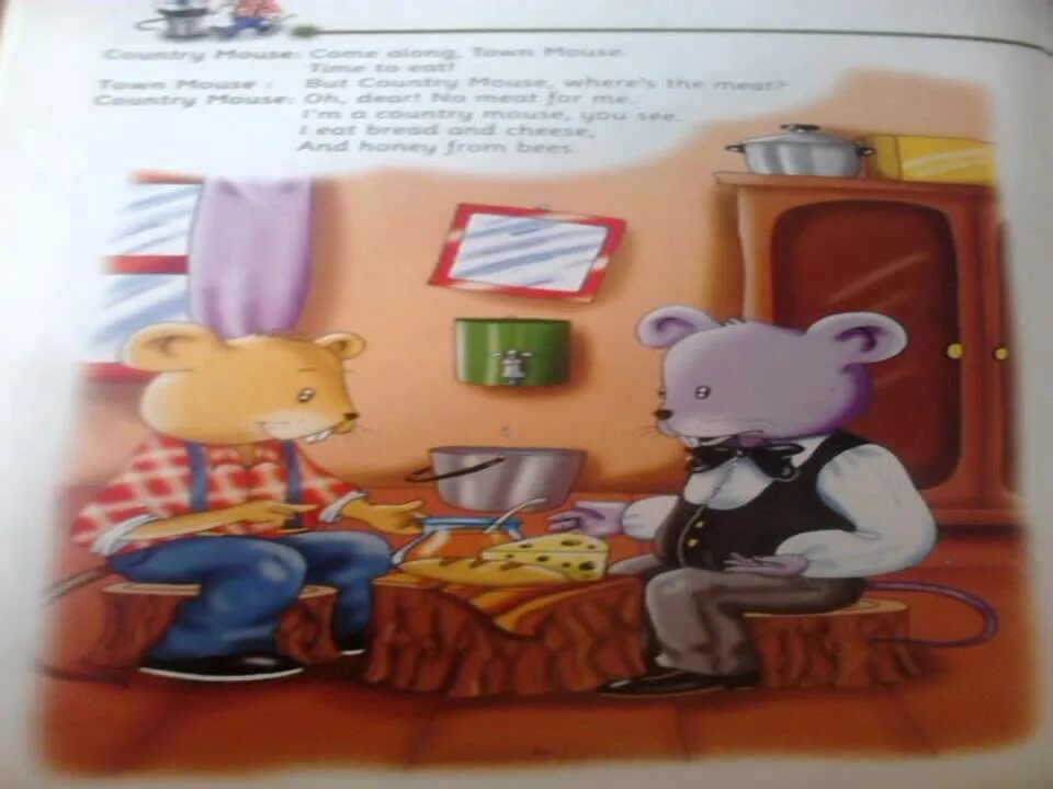 Meet town mouse. Town Mouse and Country. Country Mouse and Town Mouse Worksheets. The Country Mouse and the Town Mouse Spotlight 2 раскраска с заданиями. The Town Mouse and the Country Mouse слушать.