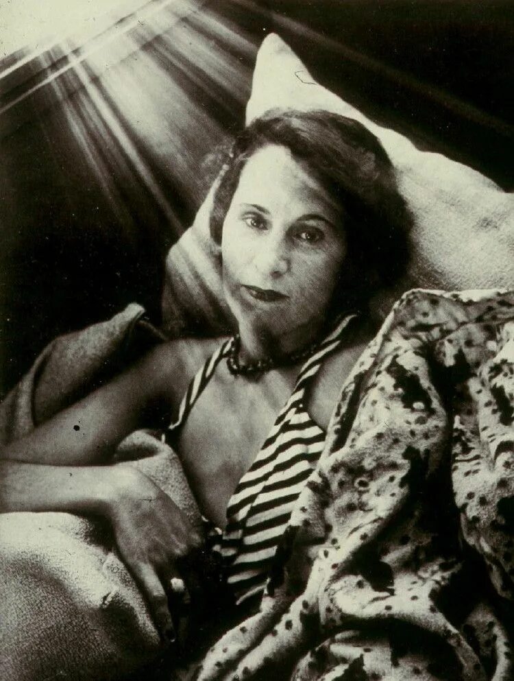 Жена дали биография. Сальвадор и гала. Сальвадор дали и гала в старости. Жена дали биография. Сальвадор дали и гала элюар.