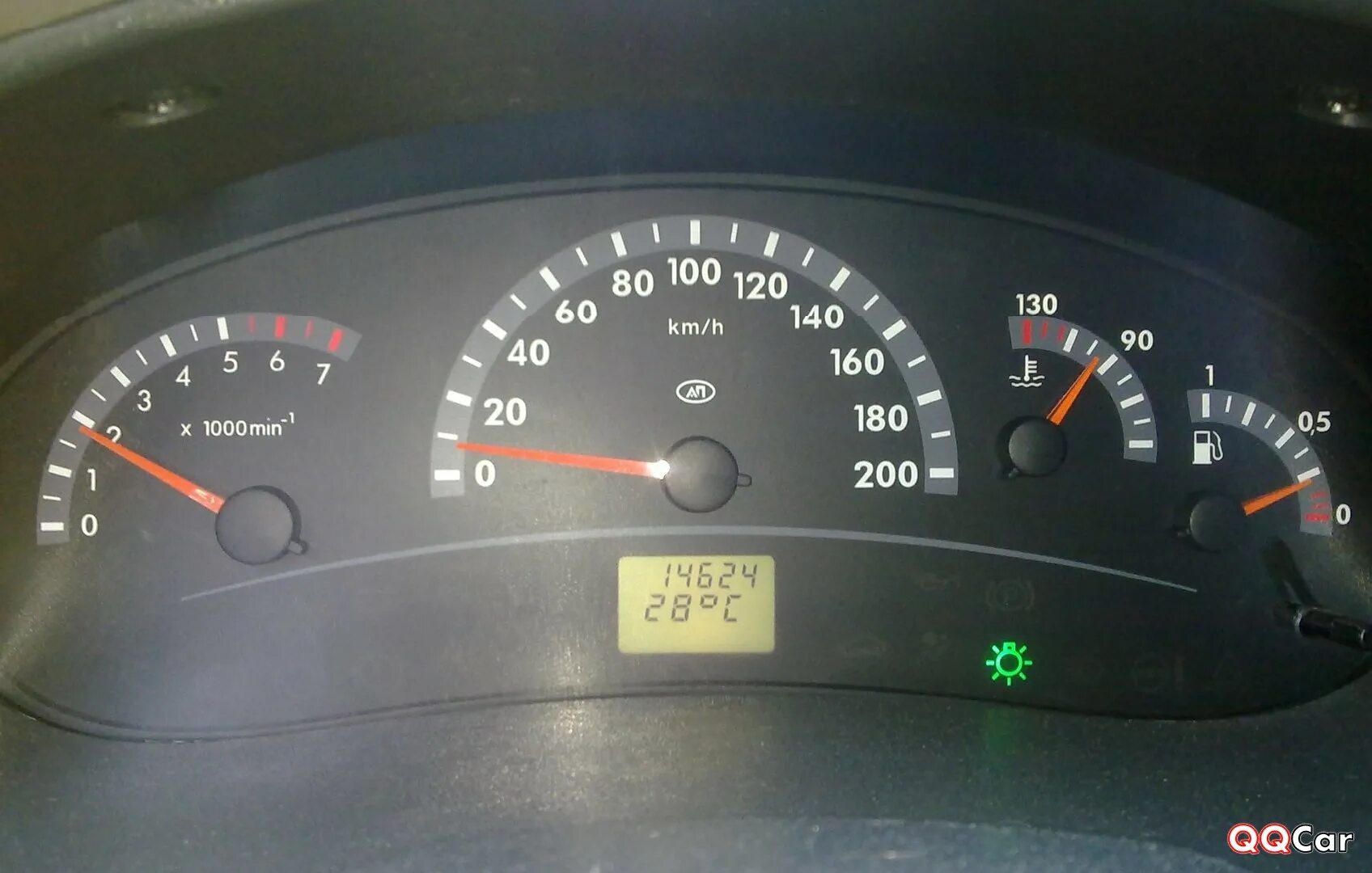 Коды ошибок приора 16 клапанов на панели приборов версия 4. 2 калина. Приборная панель калина 2 обозначения. Бортовой компьютер штат ваз 2114 коды ошибок. 2 приора приборная панель.