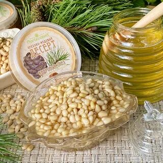Шишка с кедровым орехом и медом конфета