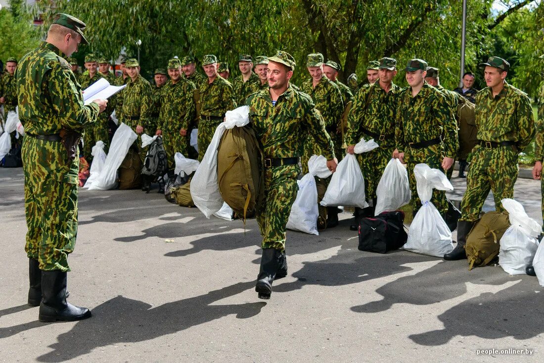 Военные сборы. Сборы в армию. Военные сборы запасников. Резервисты. Военные сборы военнообязанных