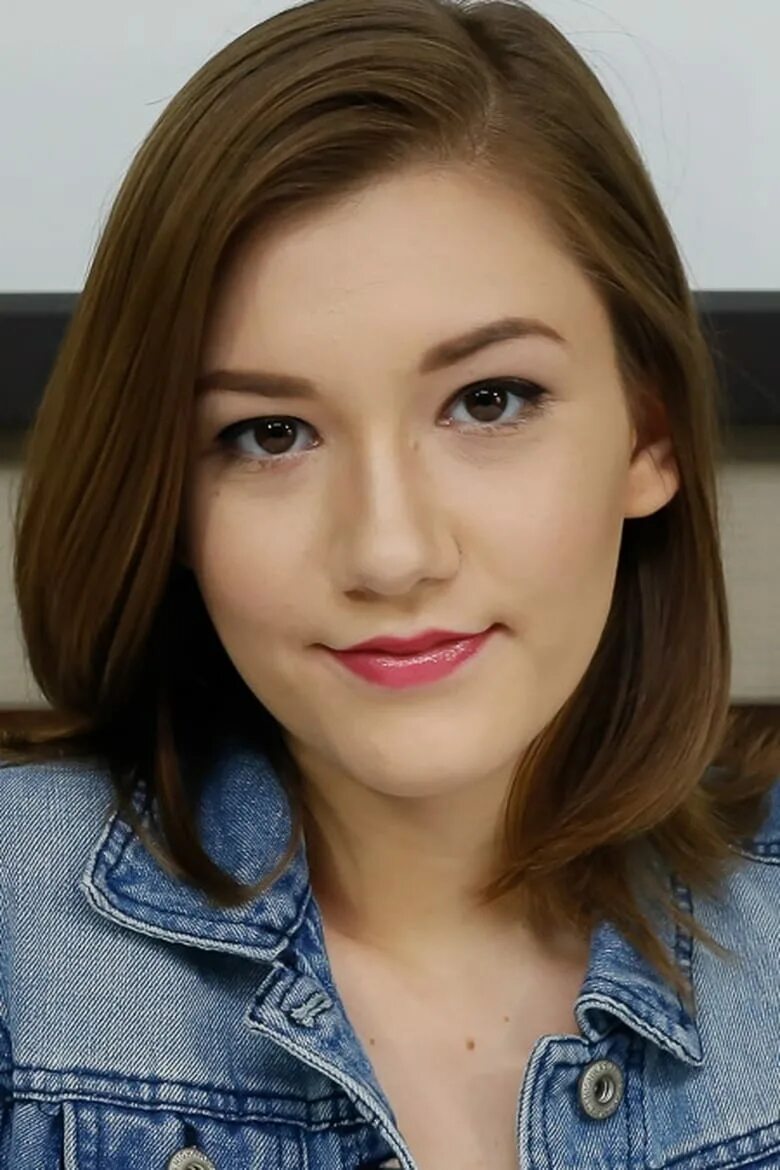 Riley mae lewis. Riley mae clips. Riley mae lewis. Райли маэ. Райли маэ.