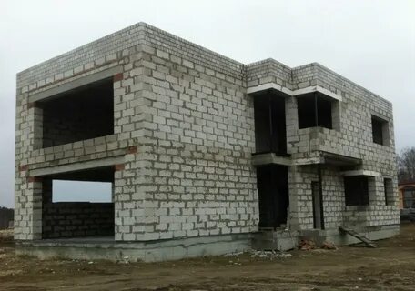 Построили коробку дома