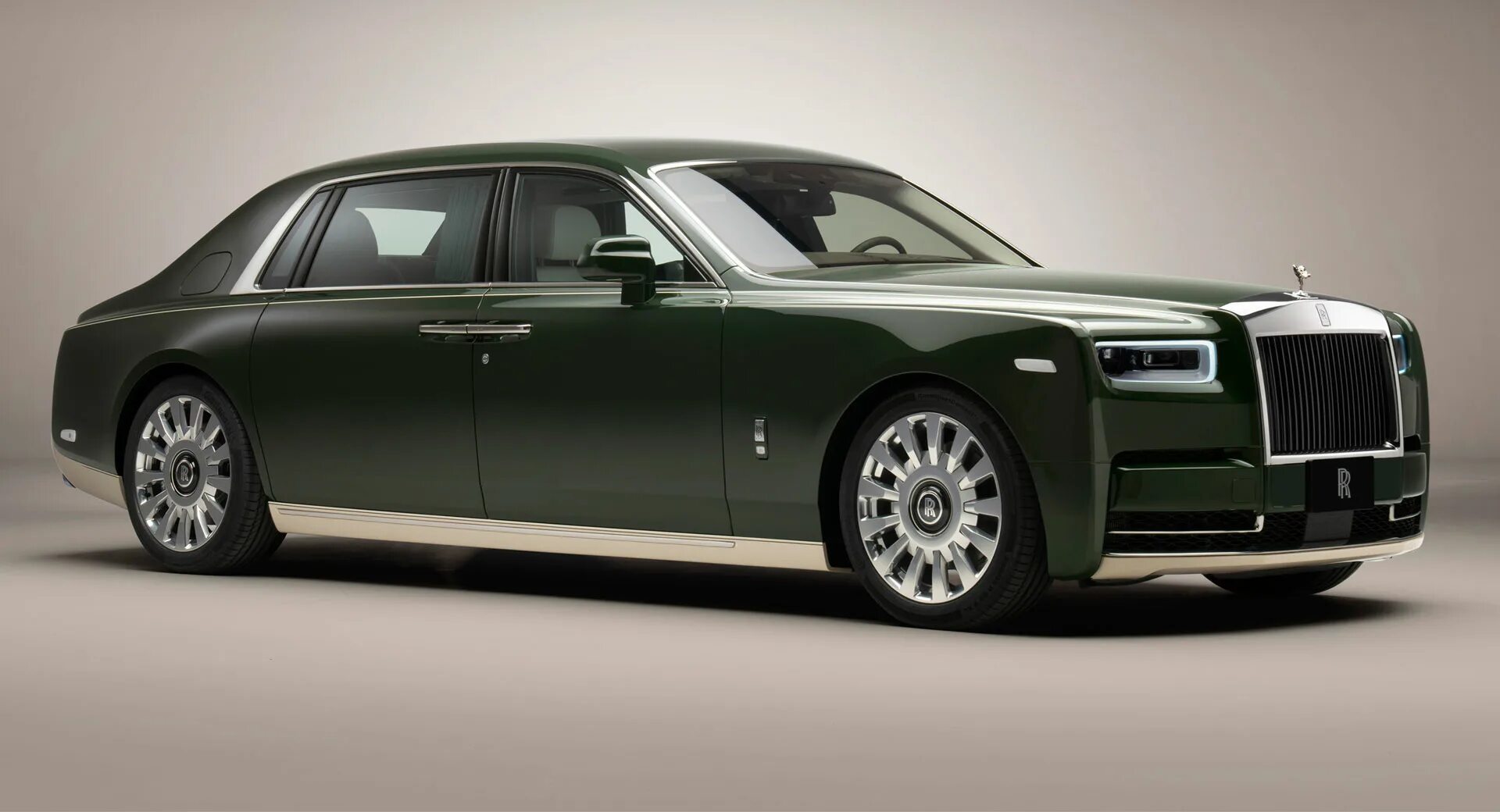 Rolls com. Rolls Royce Phantom 2022. RR Phantom 2022. Rolls Royce Phantom Oribe. Rolls Royce Phantom EWB.