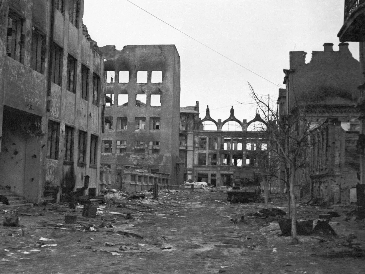 Сталинград го. Сталинград 1943. сталинград 1945. сталинградская битва руины. руины сталинграда 1942.