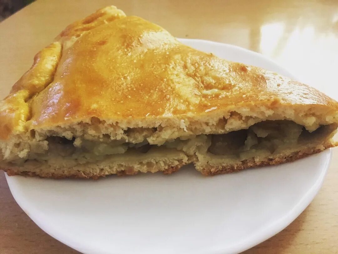 Пирог с рыбой. Пирог с мясом и капустой из дрожжевого теста в духовке. Пирог с горбушей. Пирог с рыбой. Пирог с капустой и консервой.