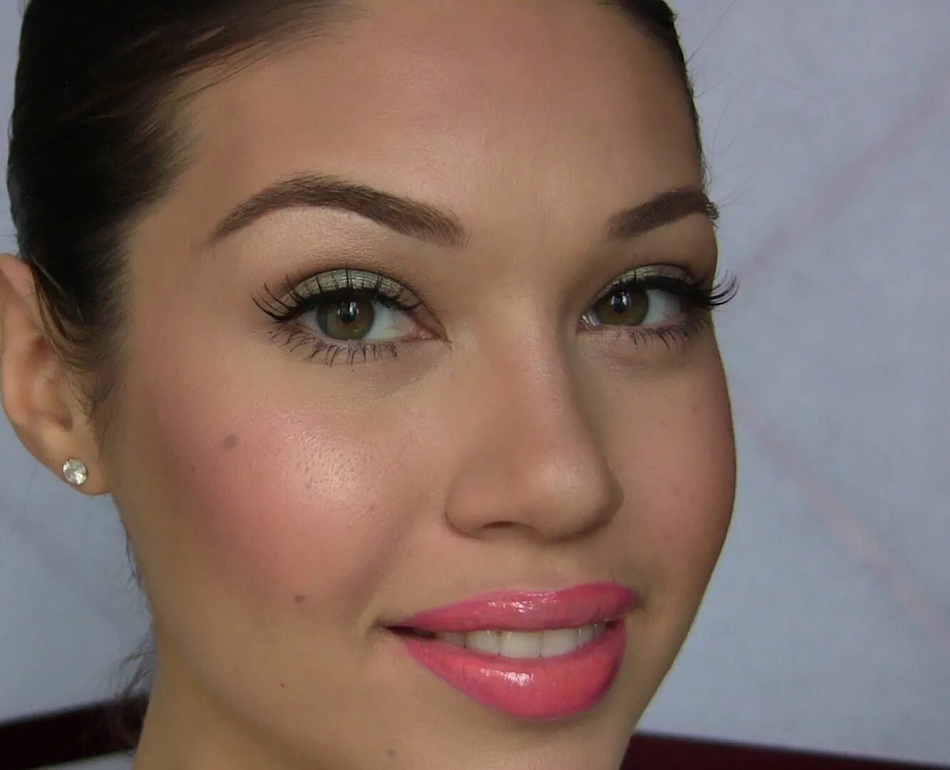 Glow макияж. Макияж в глов. макияж глоу. glow make up. jennifer lopez glow.