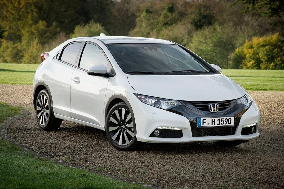 Honda Civic 2014 хэтчбек. Honda Civic 9. Honda Civic Hatchback 2012. Хонда Цивик 9 поколения хэтчбек. Сивик цена