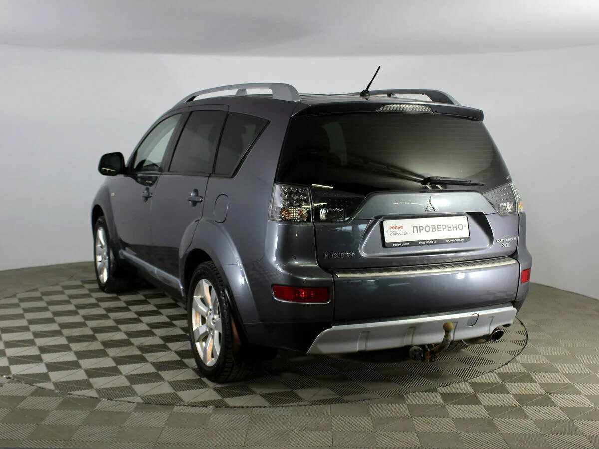 Mitsubishi outlander двухлитровый. Mitsubishi Outlander XL 2 поколение. Mitsubishi Outlander XL 2.4 2008. Аутлендер ХЛ 2008. Mitsubishi Outlander XL 2011 серый.