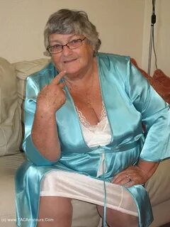 Saggy granny