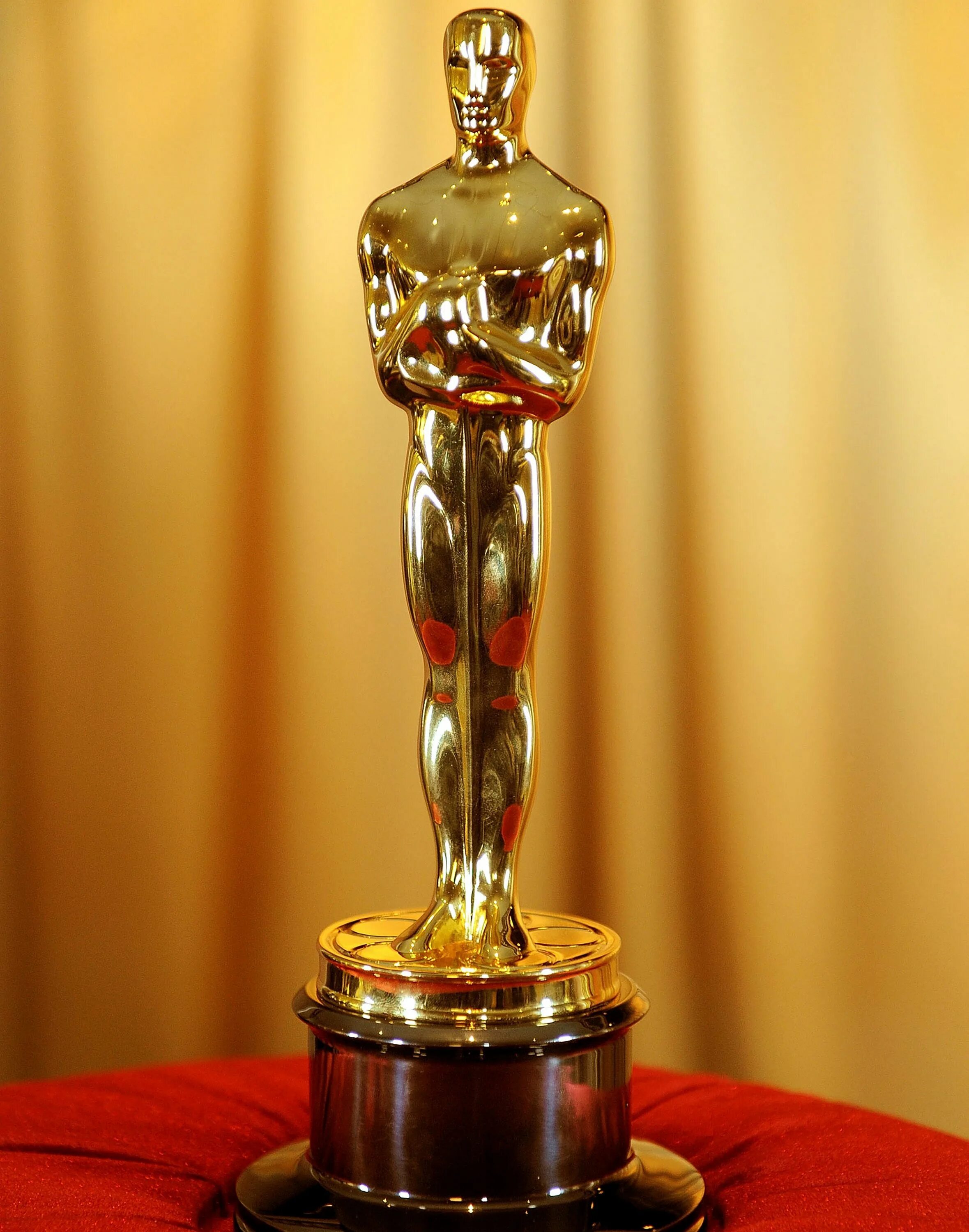 Оскар oscar. Оскар (кинопремия, 2025). первый оскар 2025. киноакадемия оскар. статуэтка оскар.