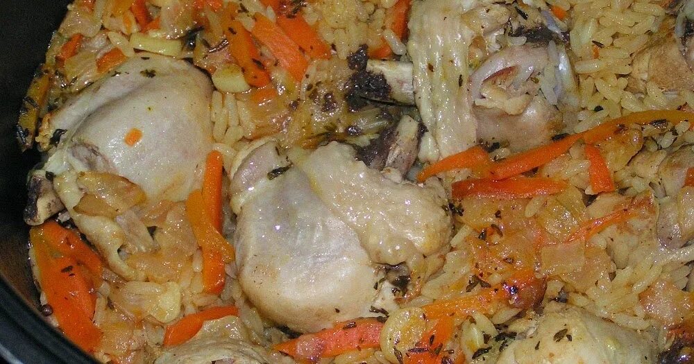 Рецепт приготовления плова в мультиварке с курицей. Рис с курицей в мультиварке. орис,с курицей в мультиварке. рис с курицей и овощами в мультиварке. курица по восточному с рисом.