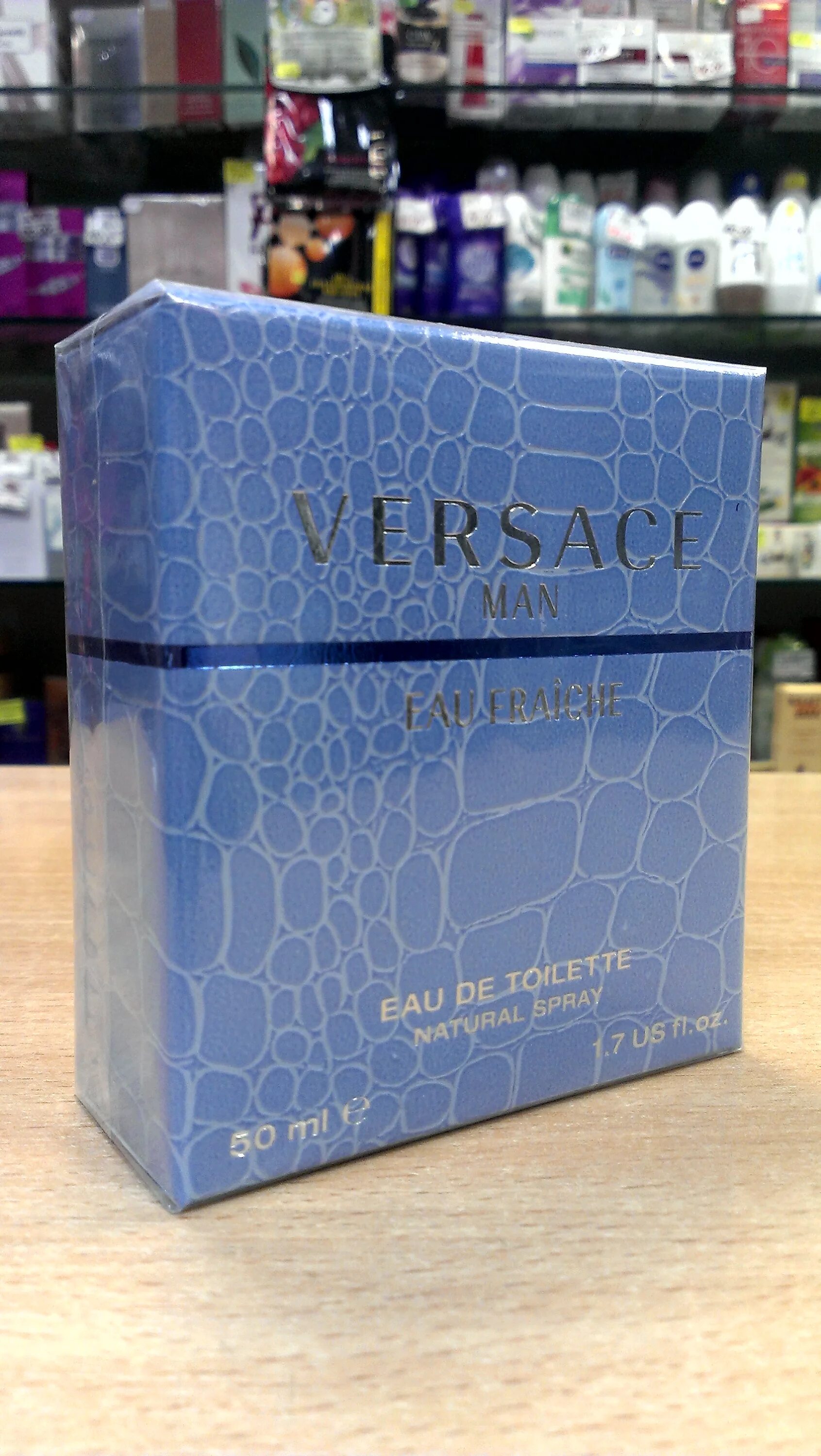 Versace man Eau Fraiche. Мужские духи в коробке. Мужской Парфюм коробка. Versace Eau Fraiche коробка. Туалетная вода мужская спб